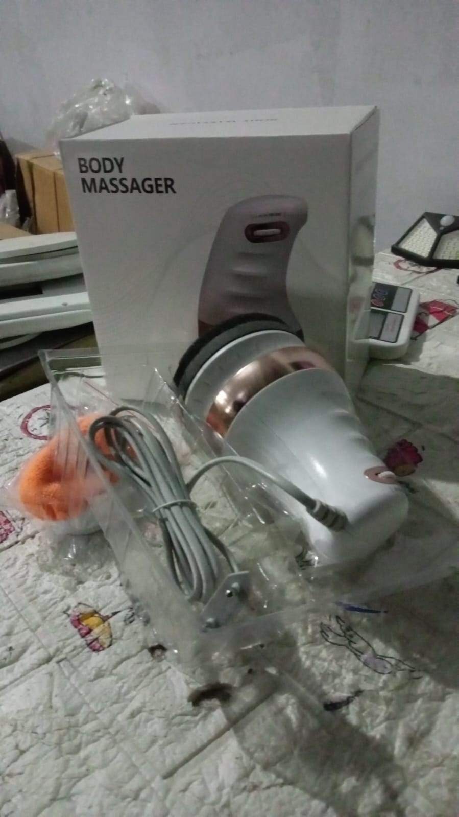 7293 Body Massager Shaping Machine | Body Sculpting Massager with 3 Washable Pads |Adjustable Speeds | Electric Handheld Massager for Belly, Waist, Legs, Arms, Butt (1 Pc) 7293 Body Massager Shaping Machine | Body Sculpting Massager with 3 Washable Pads |Adjustable Speeds | Electric Handheld Massager for Belly, Waist, Legs, Arms, Butt (1 Pc)